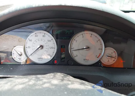 2005 Chrysler 300 Touring z USA, uszkodzony, nr VIN 2C3JA53G25H189068